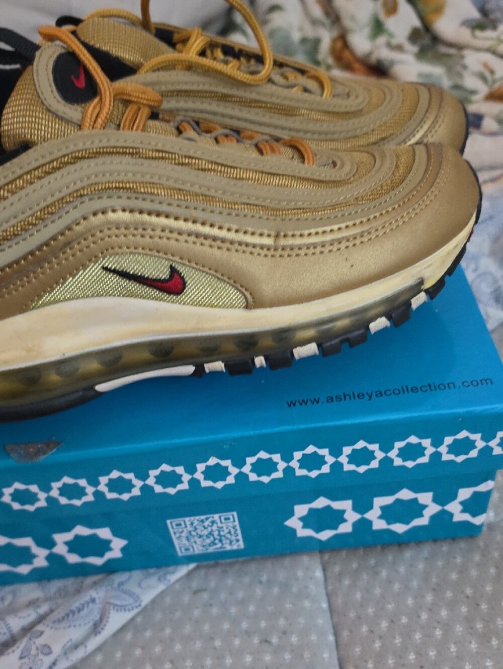 Nike Gold and Black Air Max 97 with Red Swoosh - Picture 4 of 7
